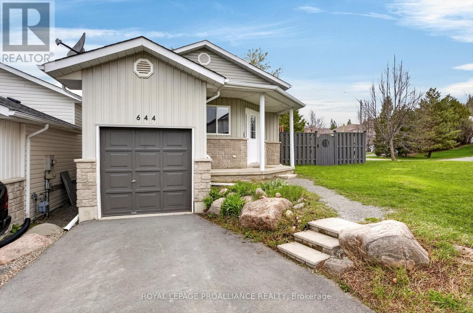 644 TRAILVIEW DRIVE, Central Lakes — photo 4