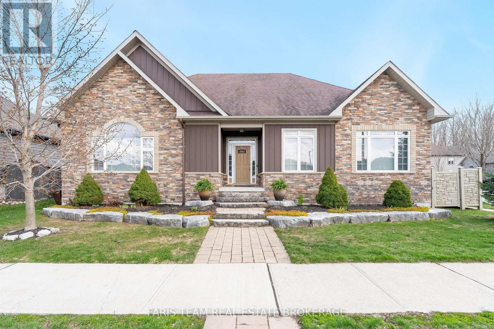 3063 STONE RIDGE BOULEVARD, Toronto — photo 2