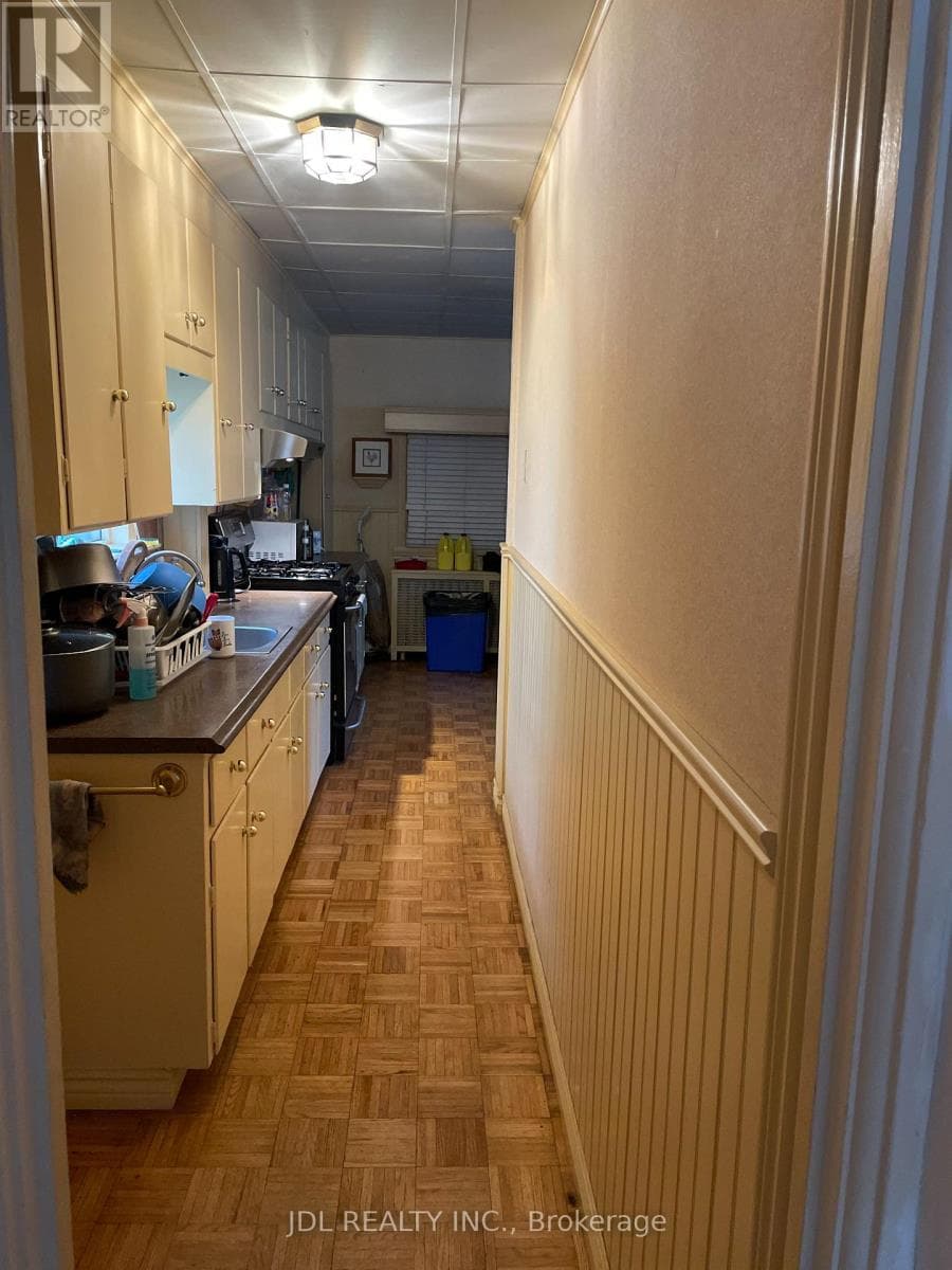 61 GUESTVILLE AVENUE, Toronto — photo 3
