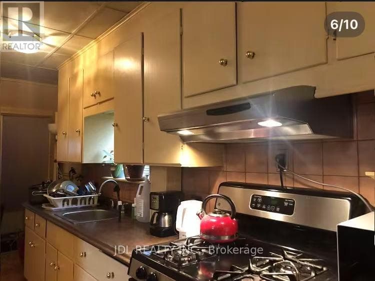 61 GUESTVILLE AVENUE, Toronto — photo 4