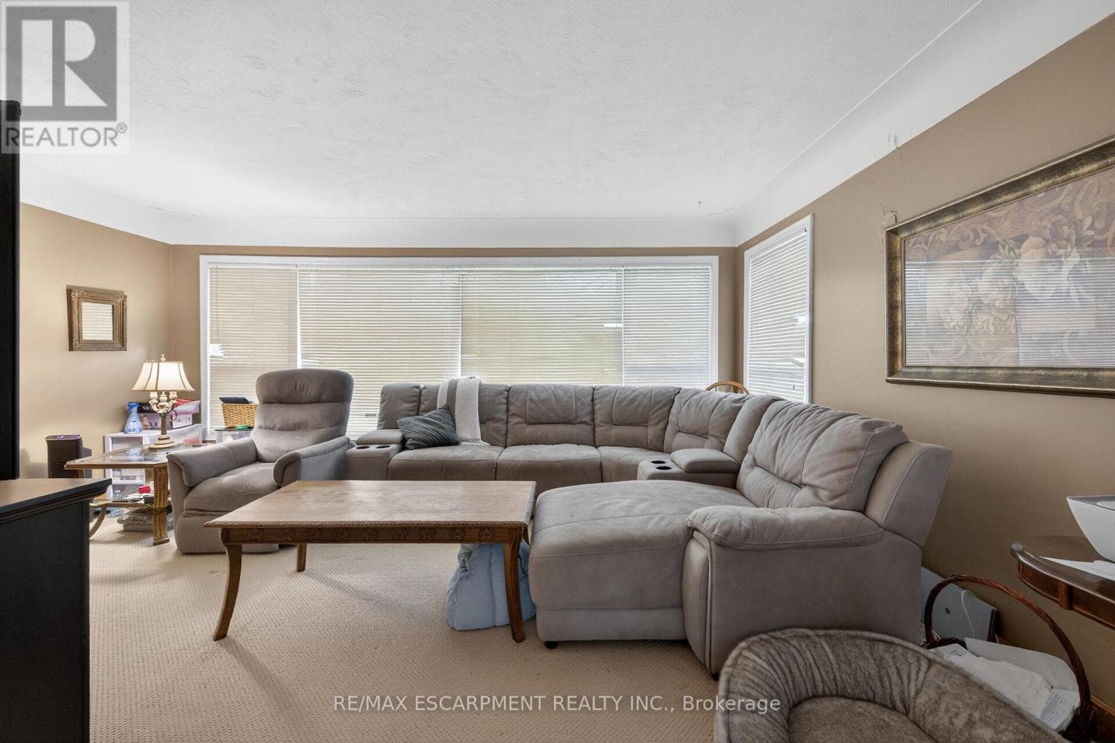 186 SENECA AVENUE, Toronto — photo 4