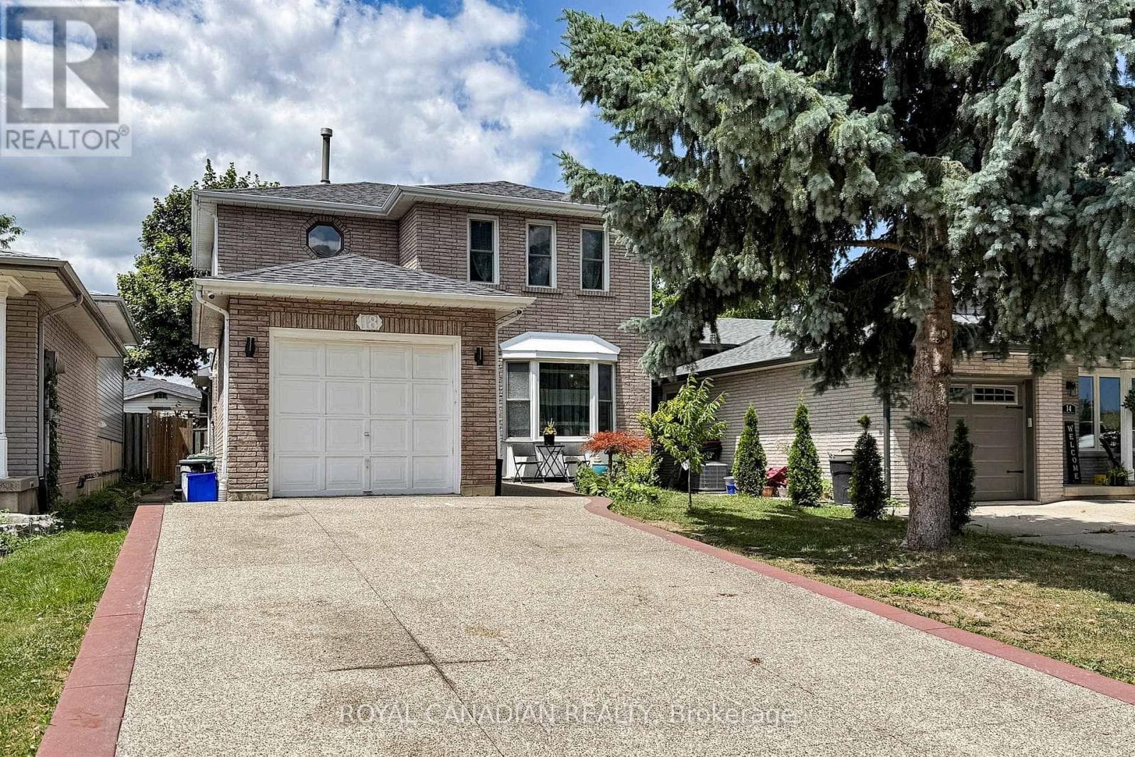 18 MILLPOND PLAZA, Toronto — photo 2