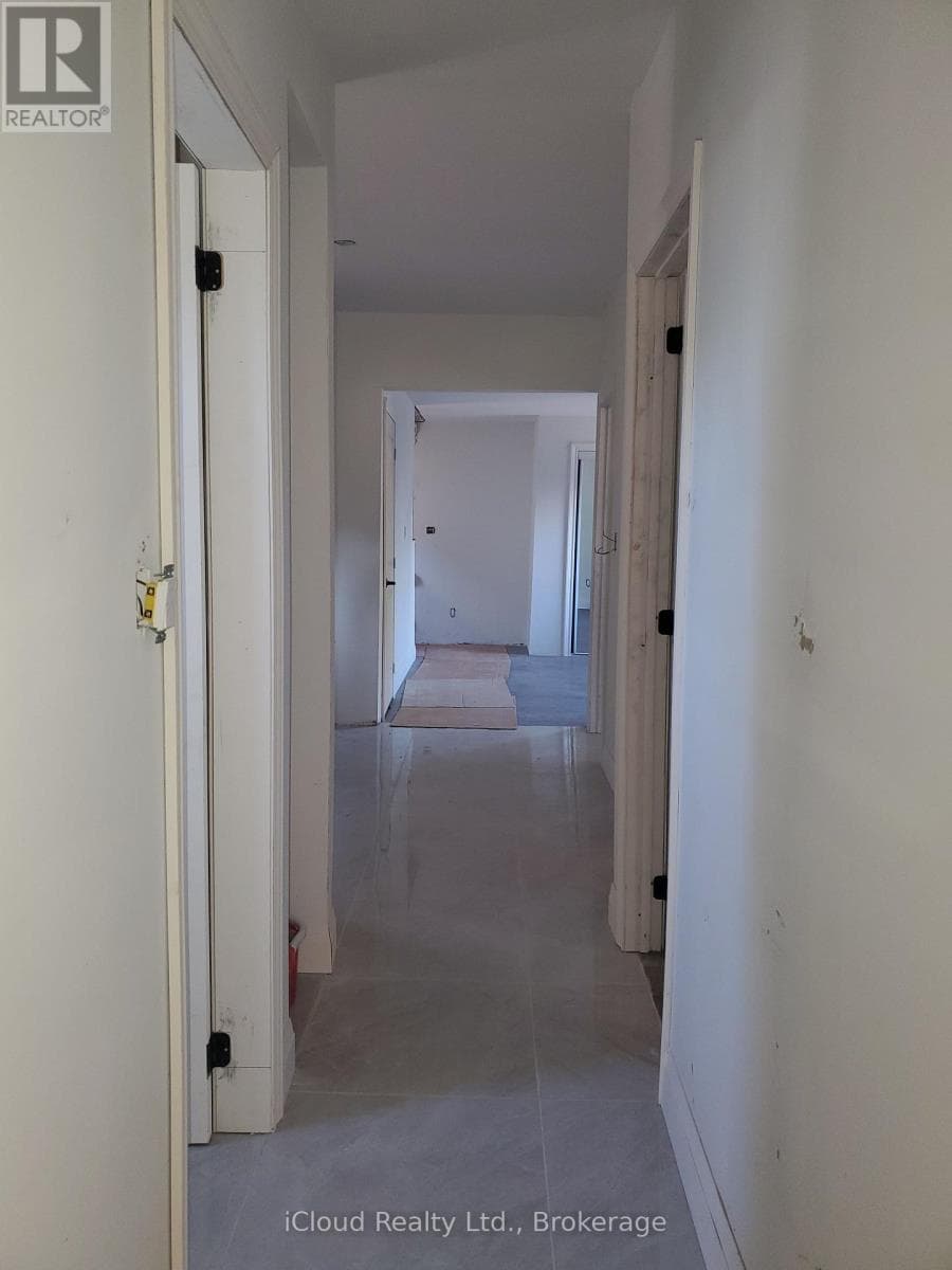 62 CURRIE STREET, Toronto — photo 3