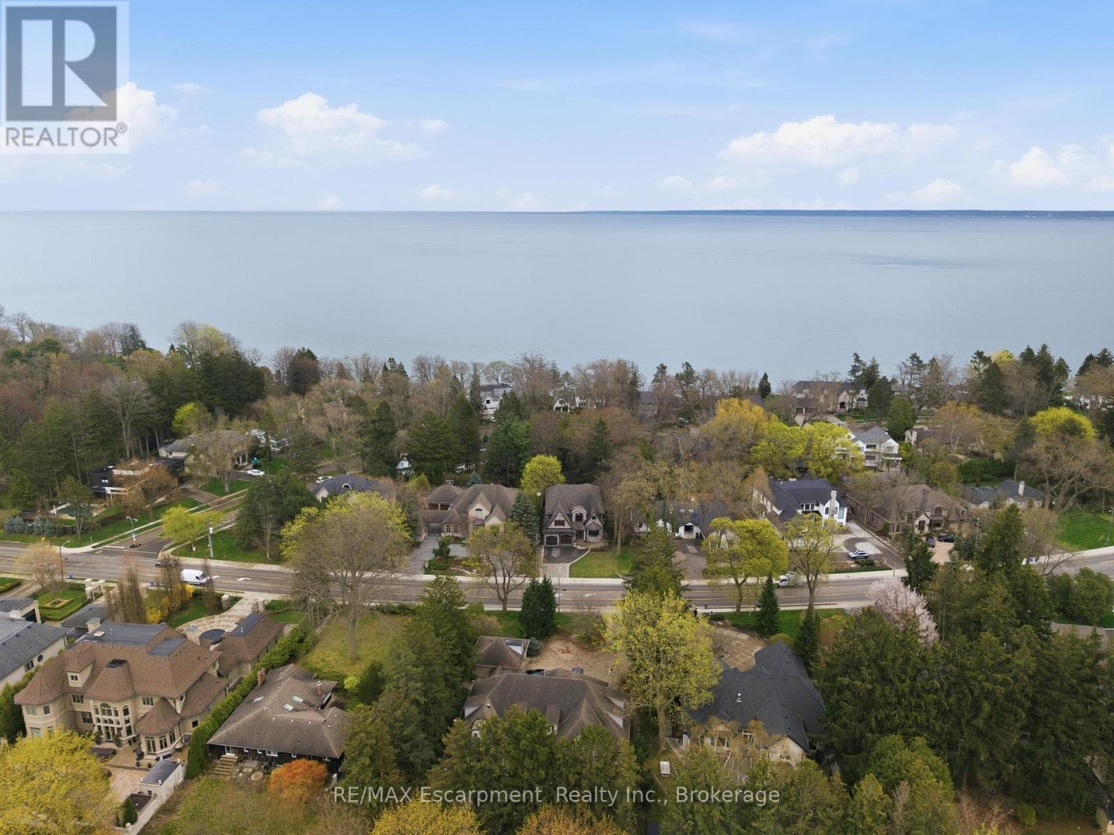 4180 LAKESHORE ROAD, Oakville-Milton — photo 2