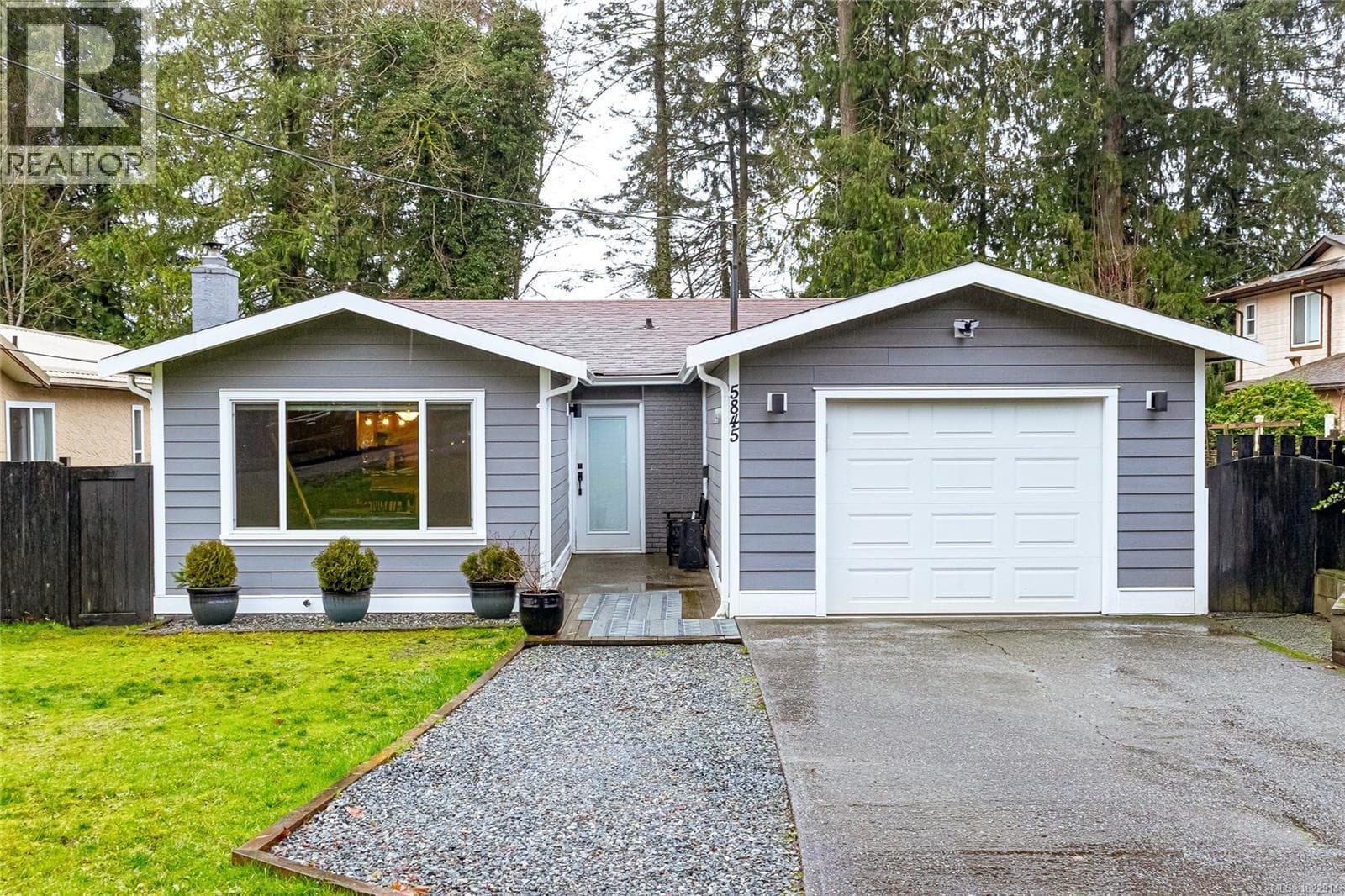 5845 KINCH AVENUE in 
