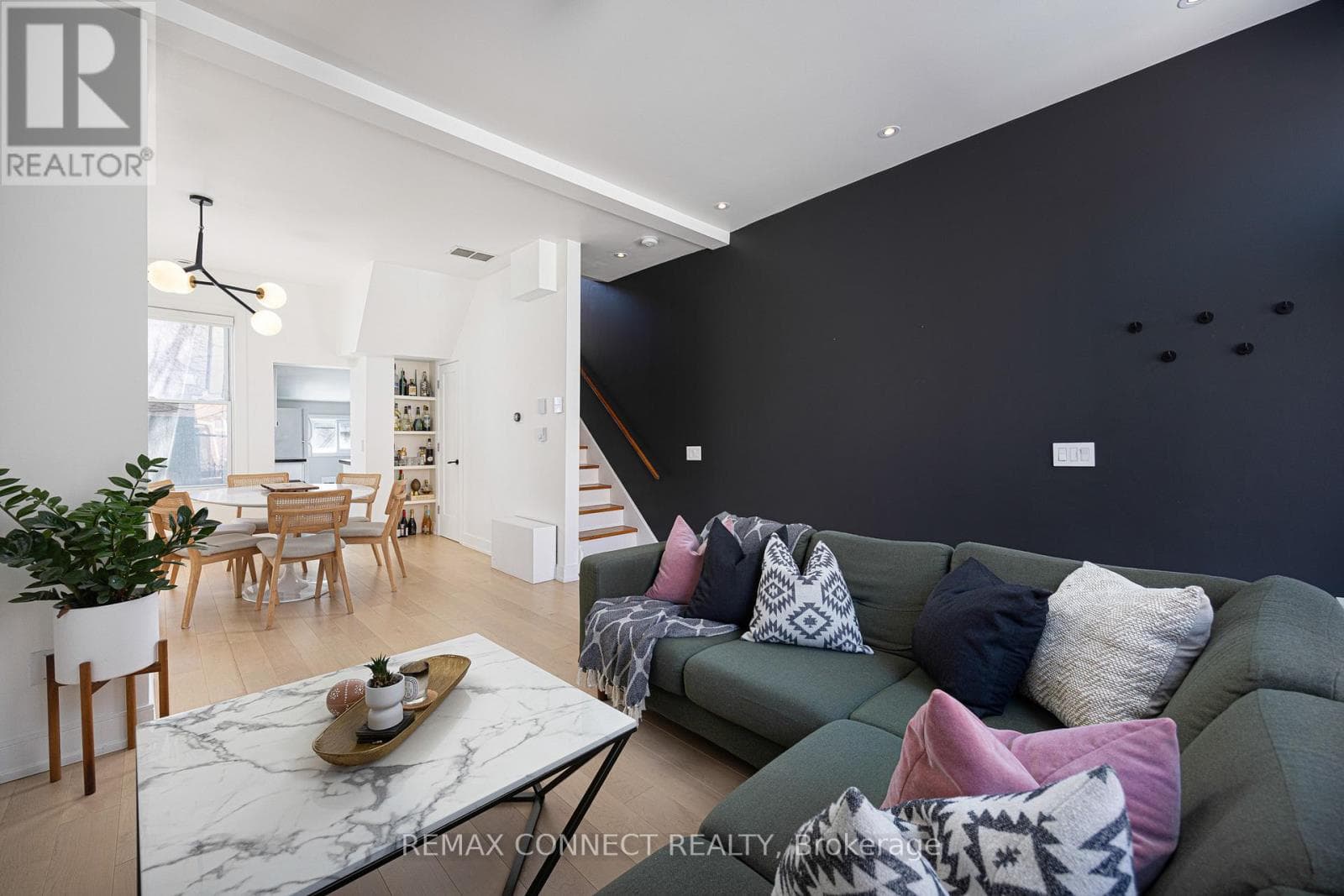 553 KING STREET EAST, Toronto — photo 2