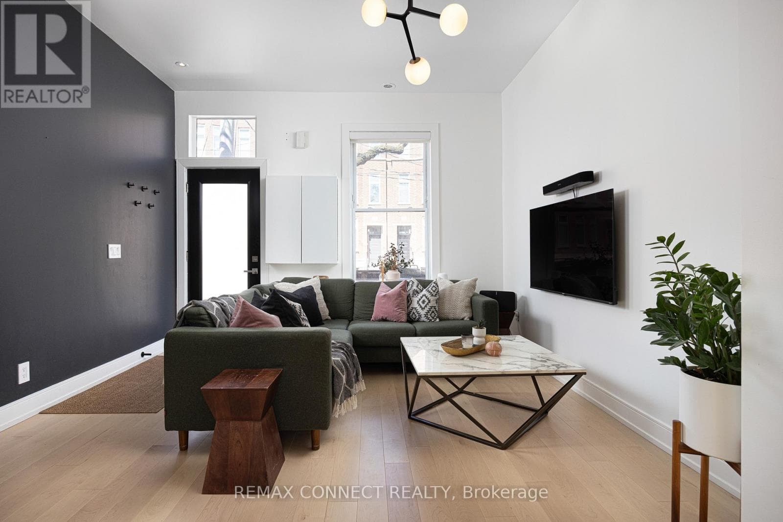 553 KING STREET EAST, Toronto — photo 4