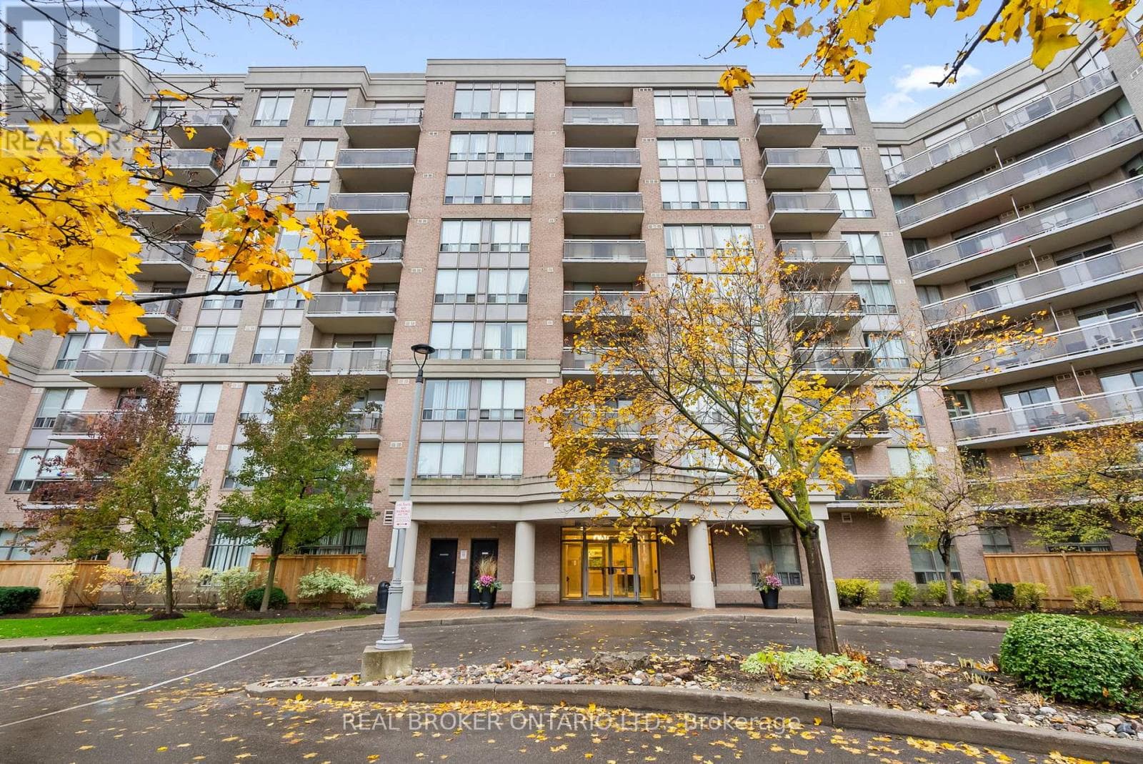 601 - 1720 EGLINTON AVENUE E, Toronto — photo 2