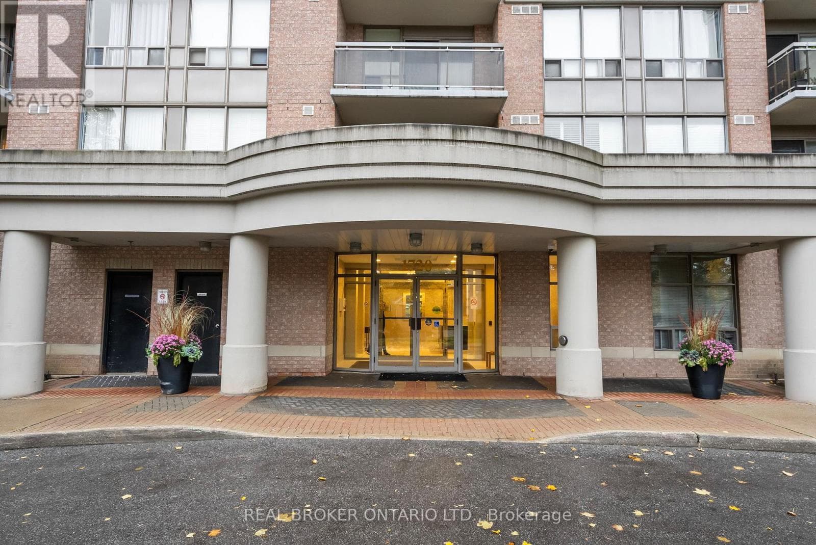 601 - 1720 EGLINTON AVENUE E, Toronto — photo 3
