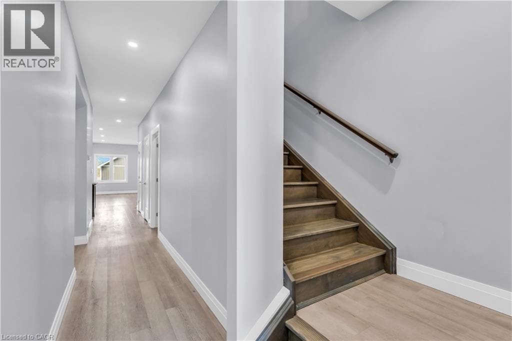 275 JAMES Street S Unit# 20, Cornerstone — photo 4
