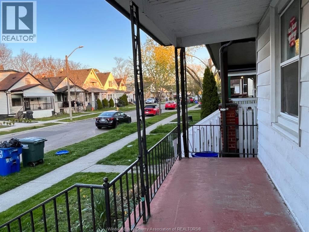 383 BRIDGE AVENUE, Windsor — photo 2