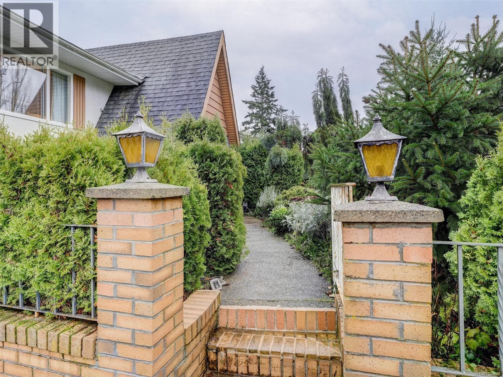 4231 INTERURBAN ROAD in 