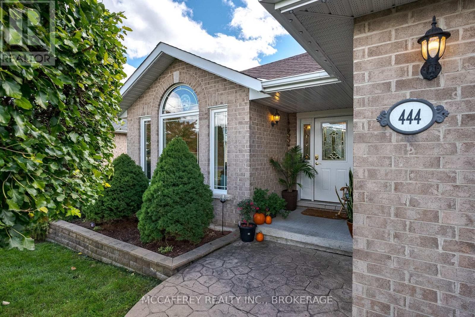 444 BRIDGE STREET W, Kingston — photo 2