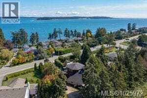 8626 LOCHSIDE DRIVE, Victoria — photo 3