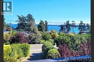 8626 LOCHSIDE DRIVE, Victoria — photo 4