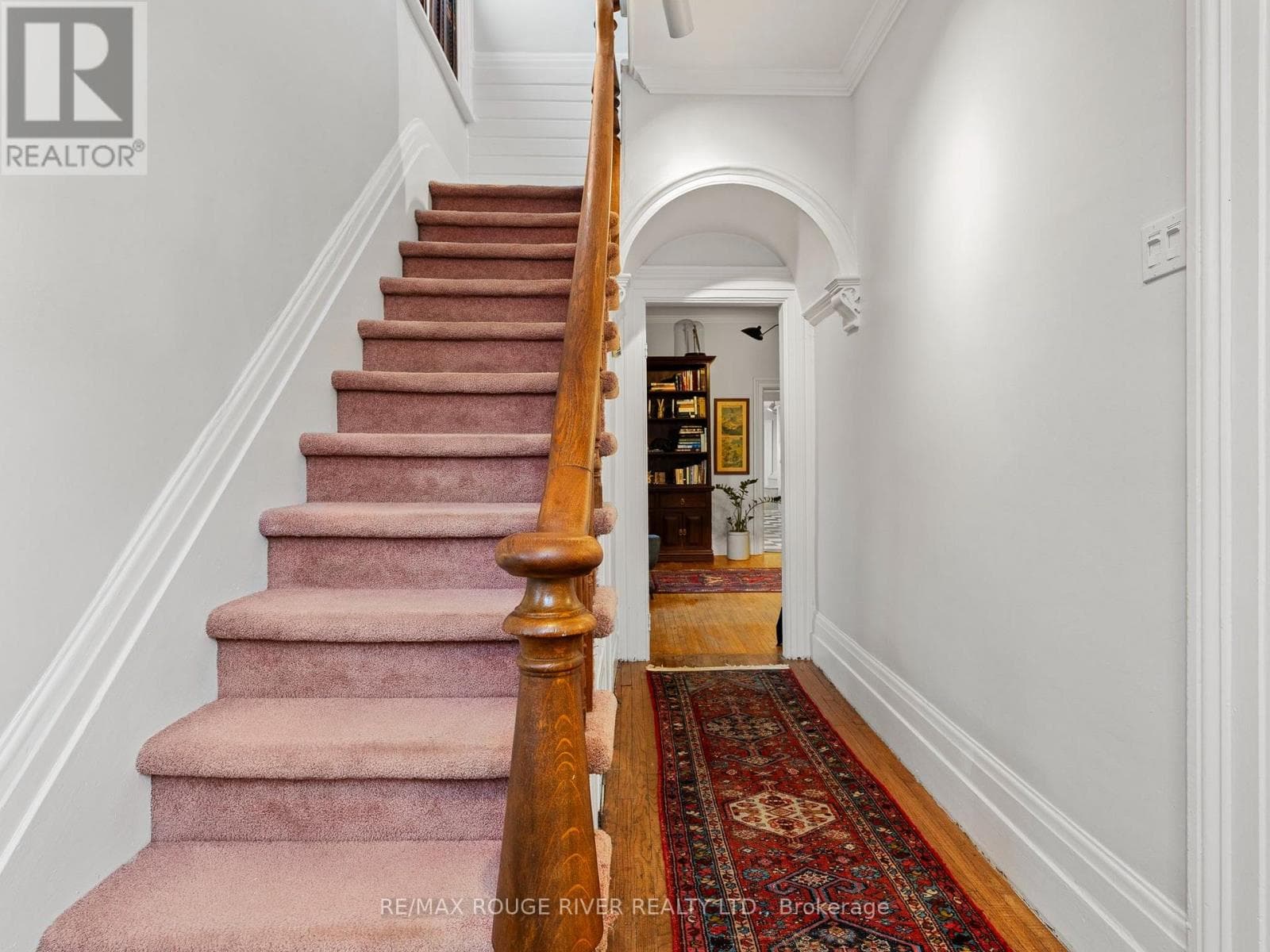 141 WALTON STREET, Central Lakes — photo 3