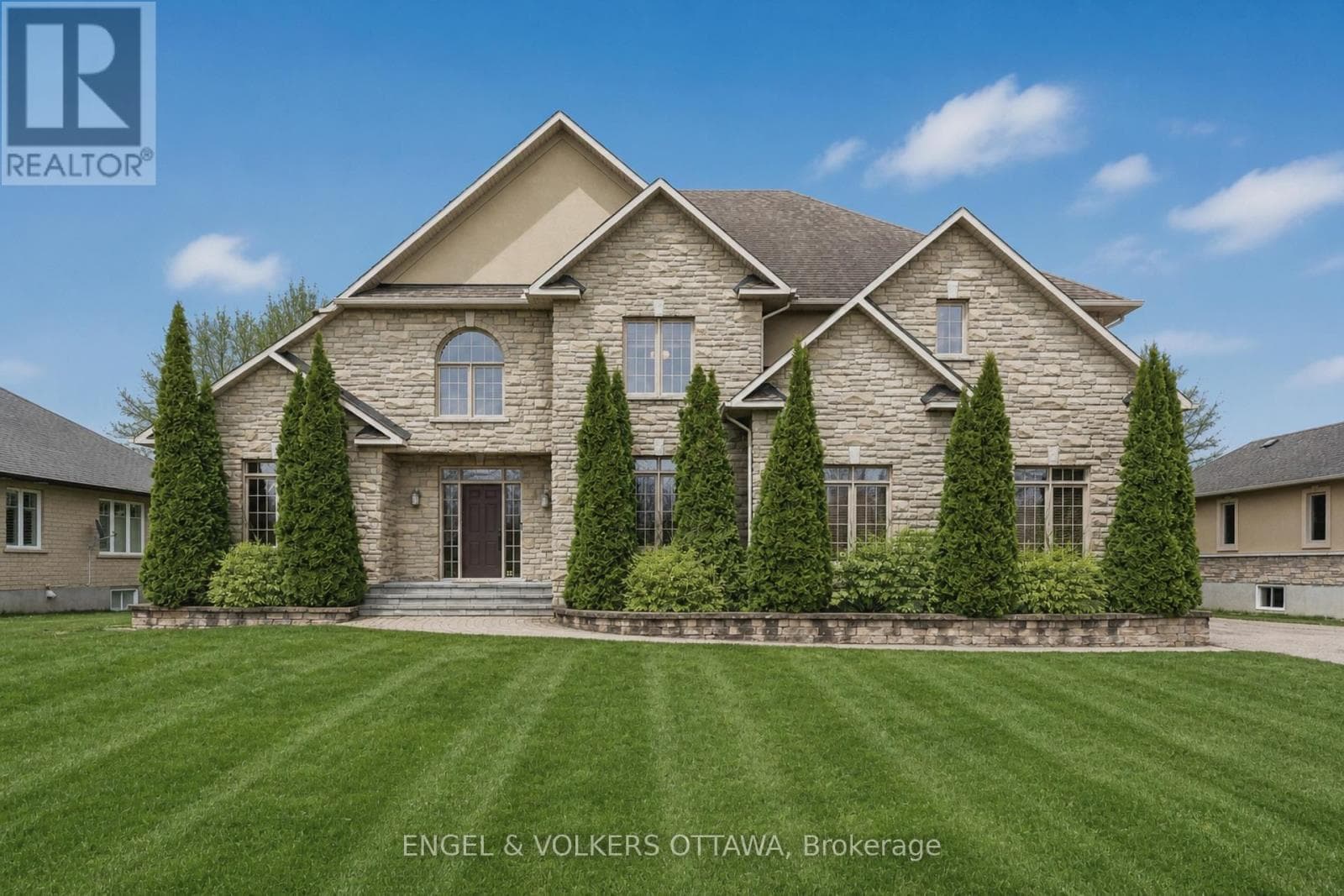 6842 SOUTH VILLAGE DRIVE in GREELY