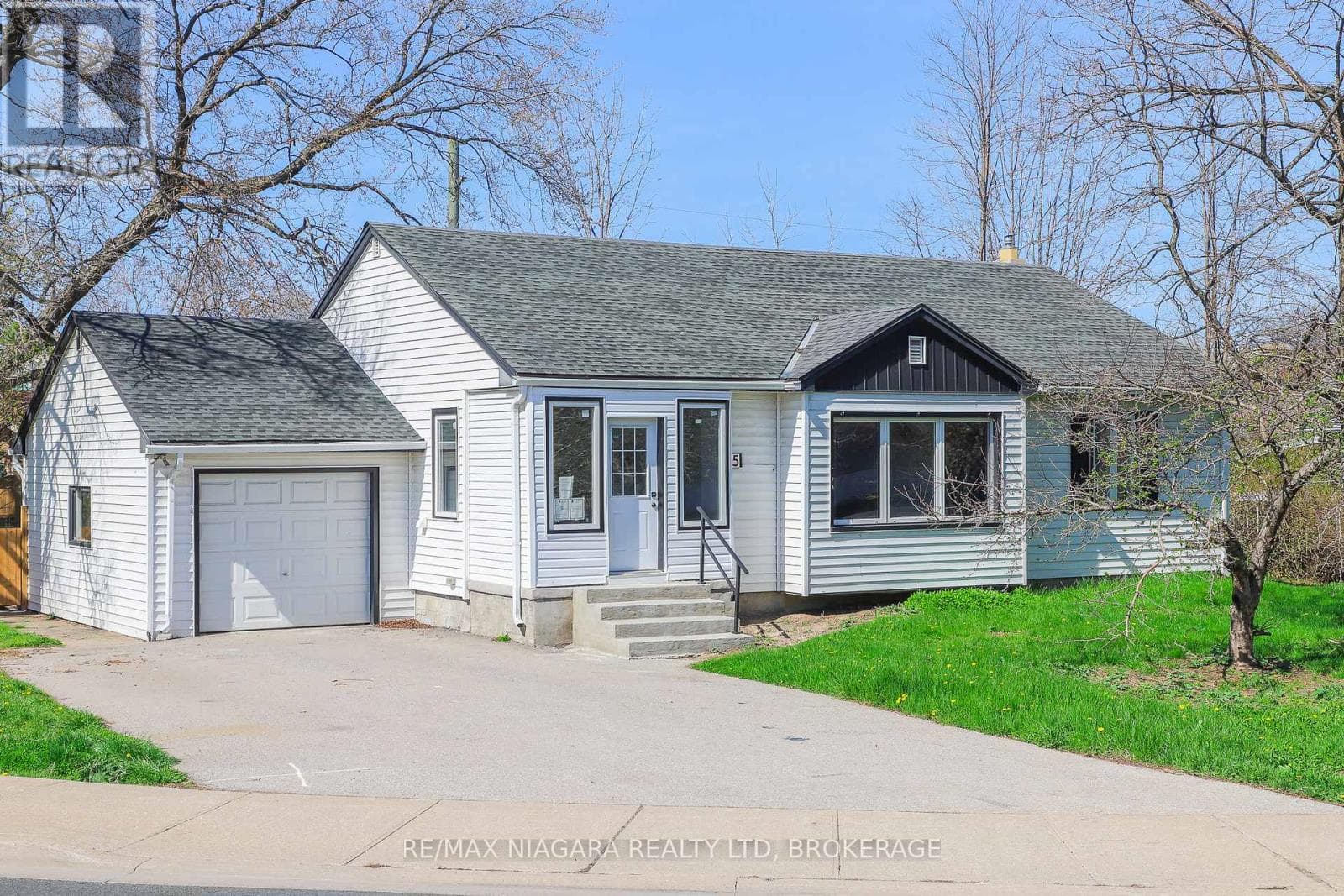 5 MEADOWVALE DRIVE, Niagara — photo 2