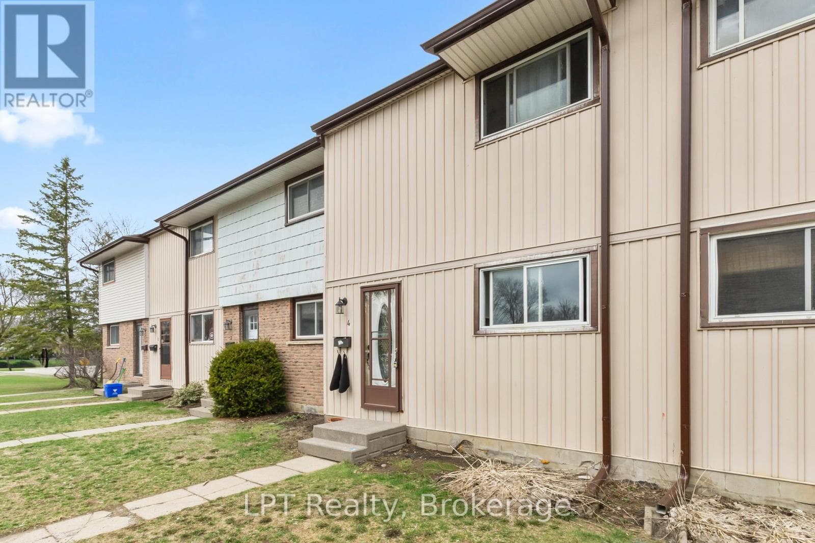 4 TIFFANY PLACE in 