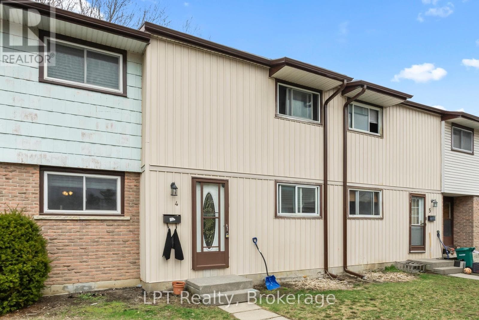 4 TIFFANY PLACE, Central Lakes — photo 3