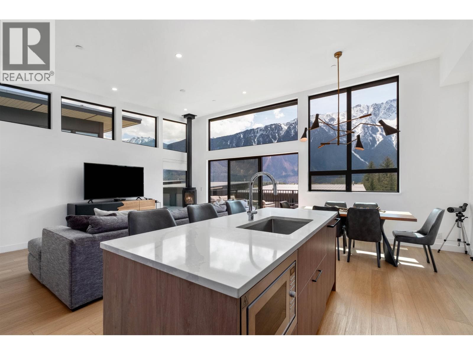41 4000 SUNSTONE WAY, Greater Vancouver — photo 2
