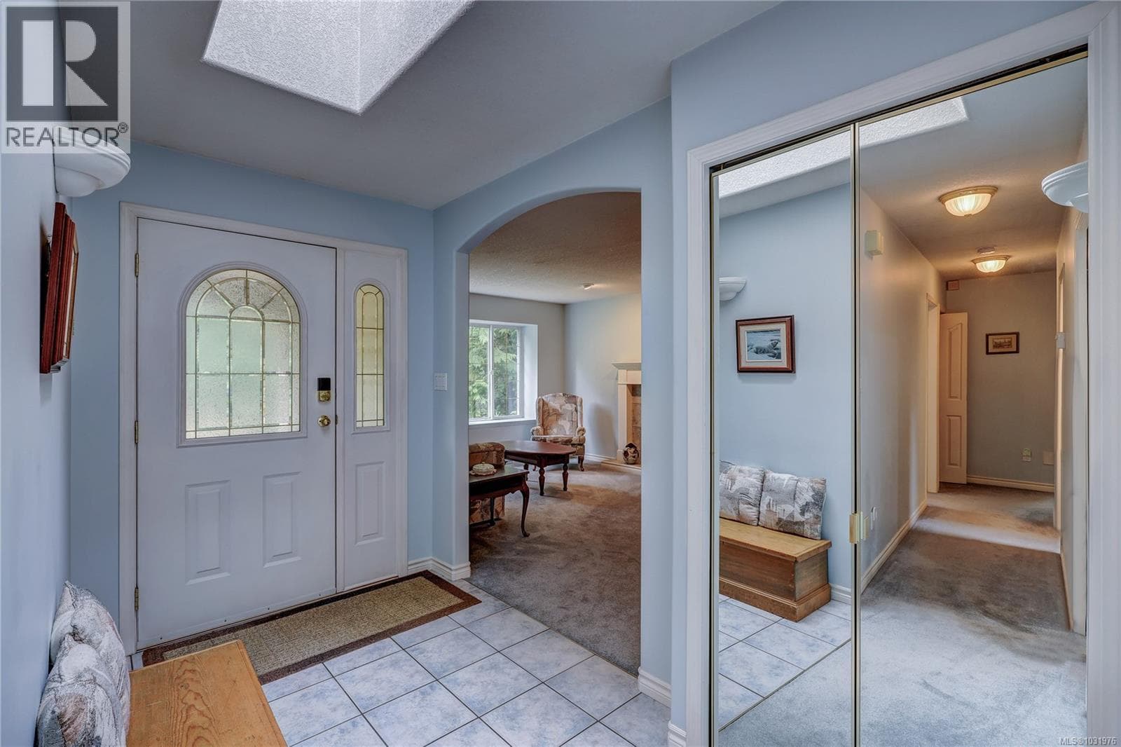 1377 Meadowood Way, Vancouver Island — photo 2