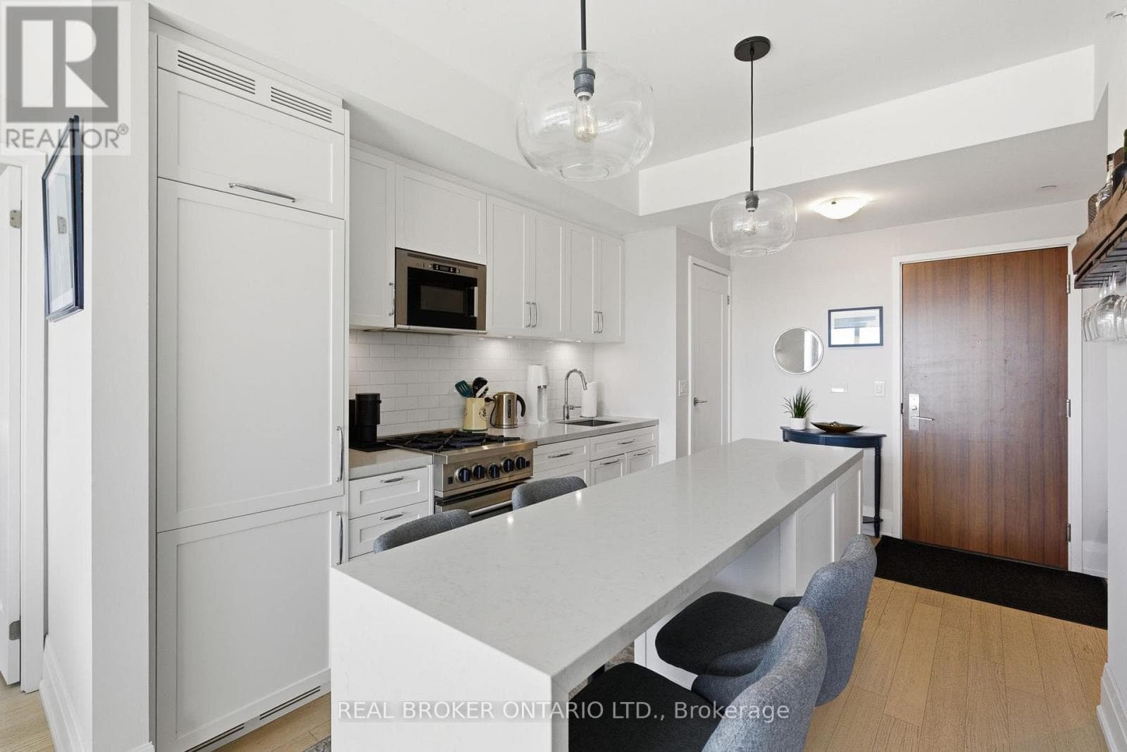 606 - 25 MALCOLM ROAD, Toronto — photo 5