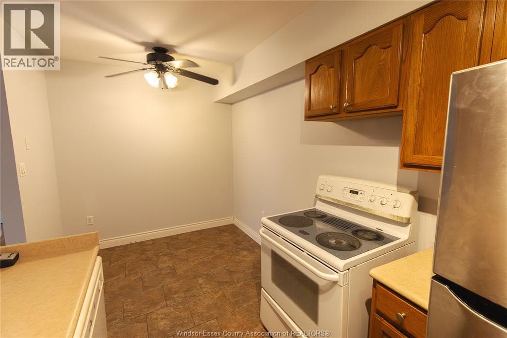 3355 SANDWICH Unit# 310, Windsor — photo 5