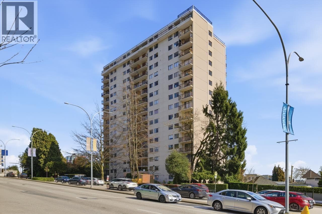 1605 320 ROYAL AVENUE in Downtown