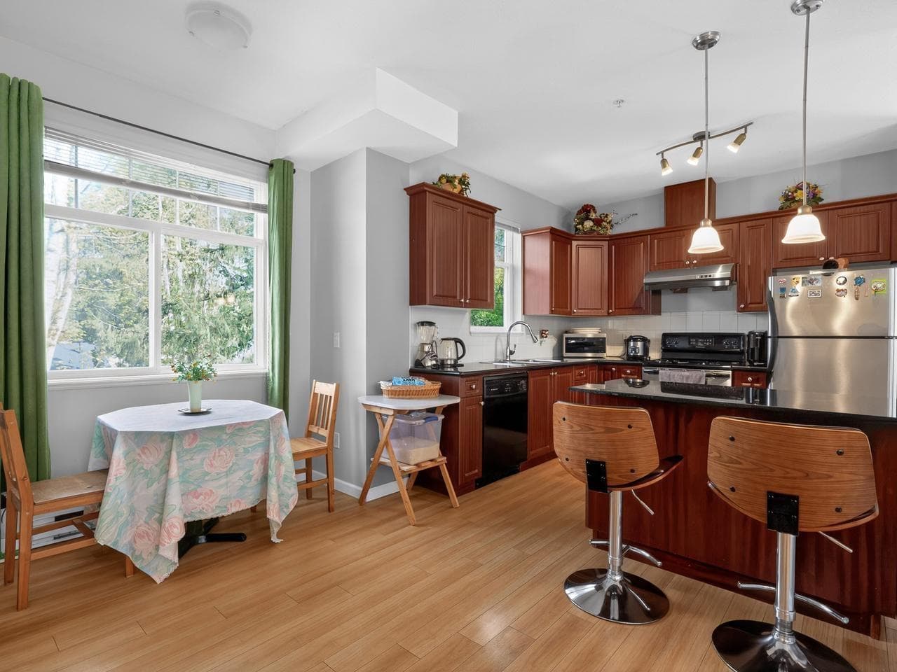 2 15518 103A AVENUE, Fraser Valley — photo 4