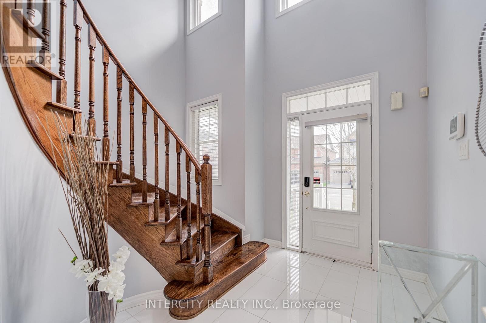 86 PRINCESS DIANA DRIVE, Toronto — photo 5