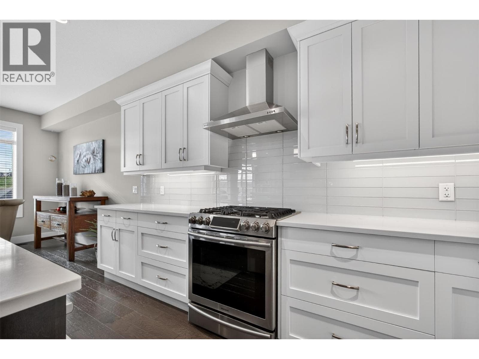 17 875 STOCKLEY STREET, Interior REALTORS® — photo 5