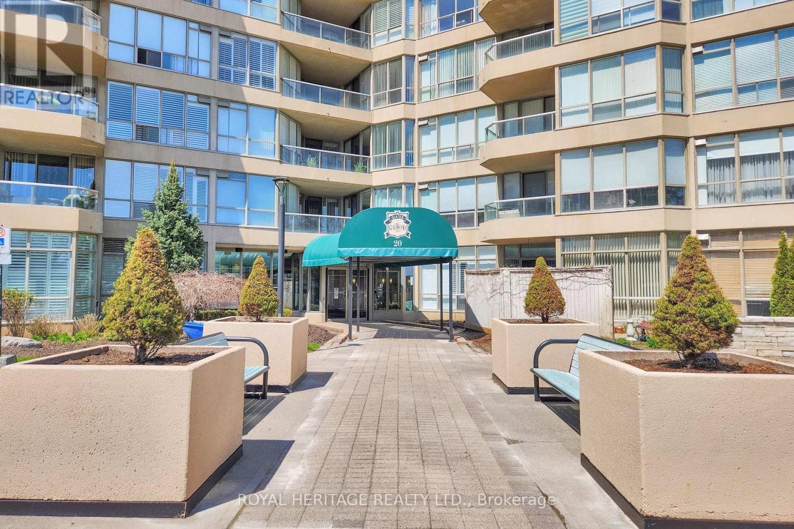 207 - 20 GUILDWOOD PARKWAY, Toronto — photo 2