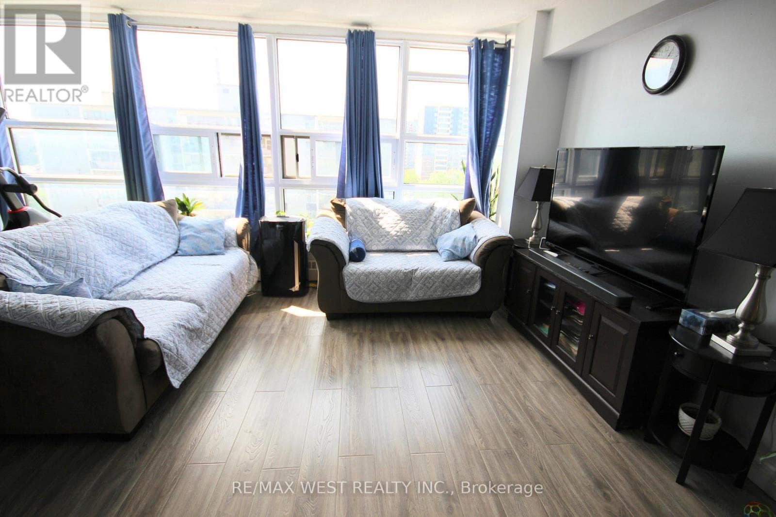 801 - 3380 EGLINTON AVENUE E, Toronto — photo 3