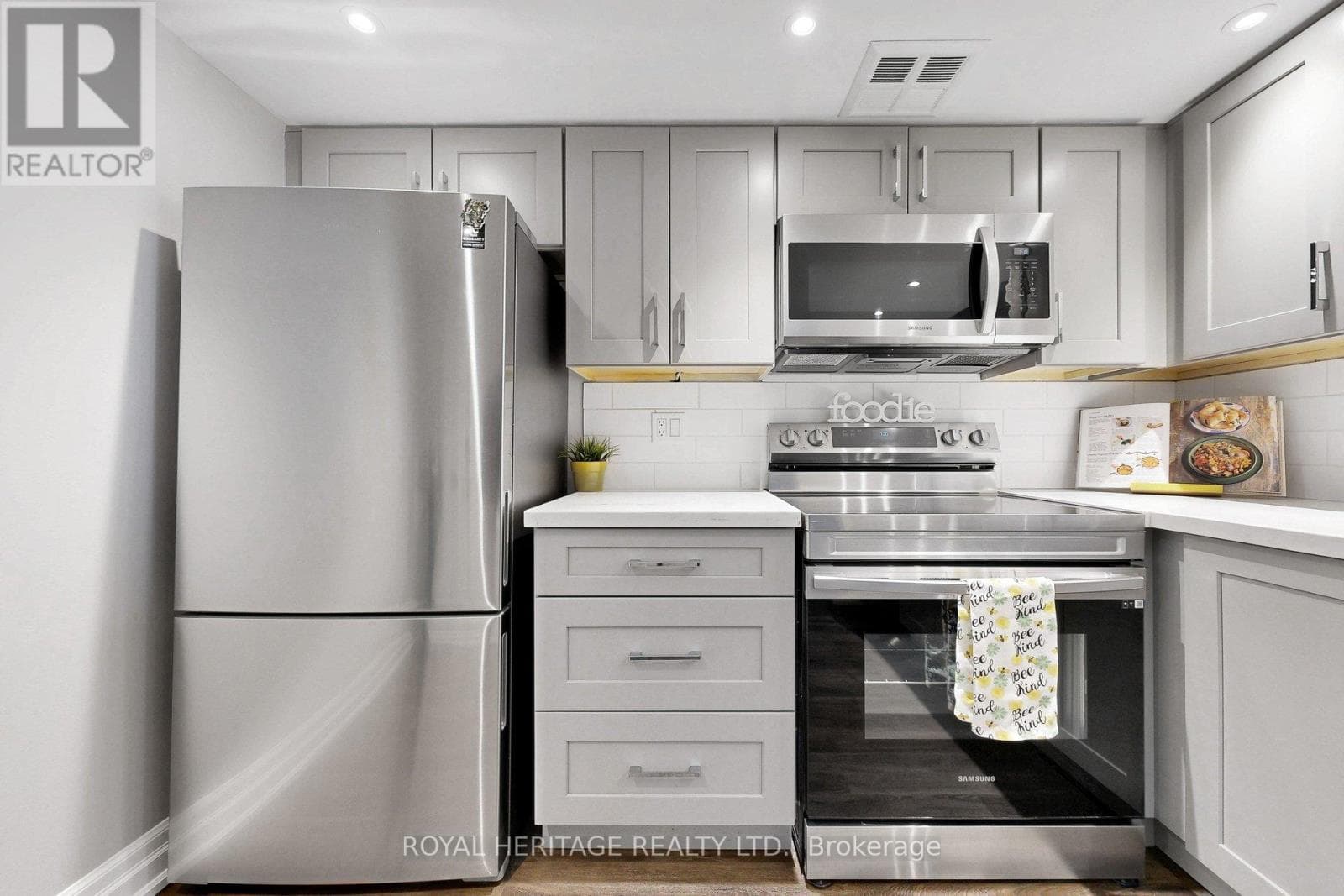 207 - 20 GUILDWOOD PARKWAY, Toronto — photo 4