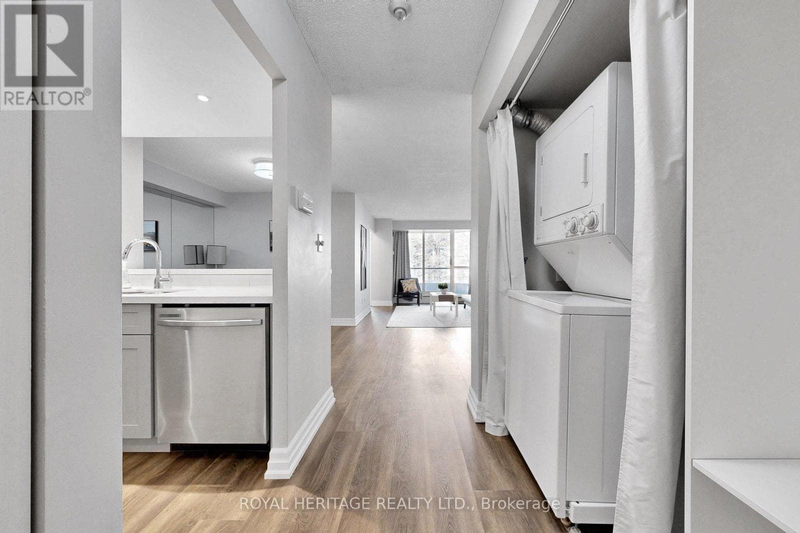 207 - 20 GUILDWOOD PARKWAY, Toronto — photo 3