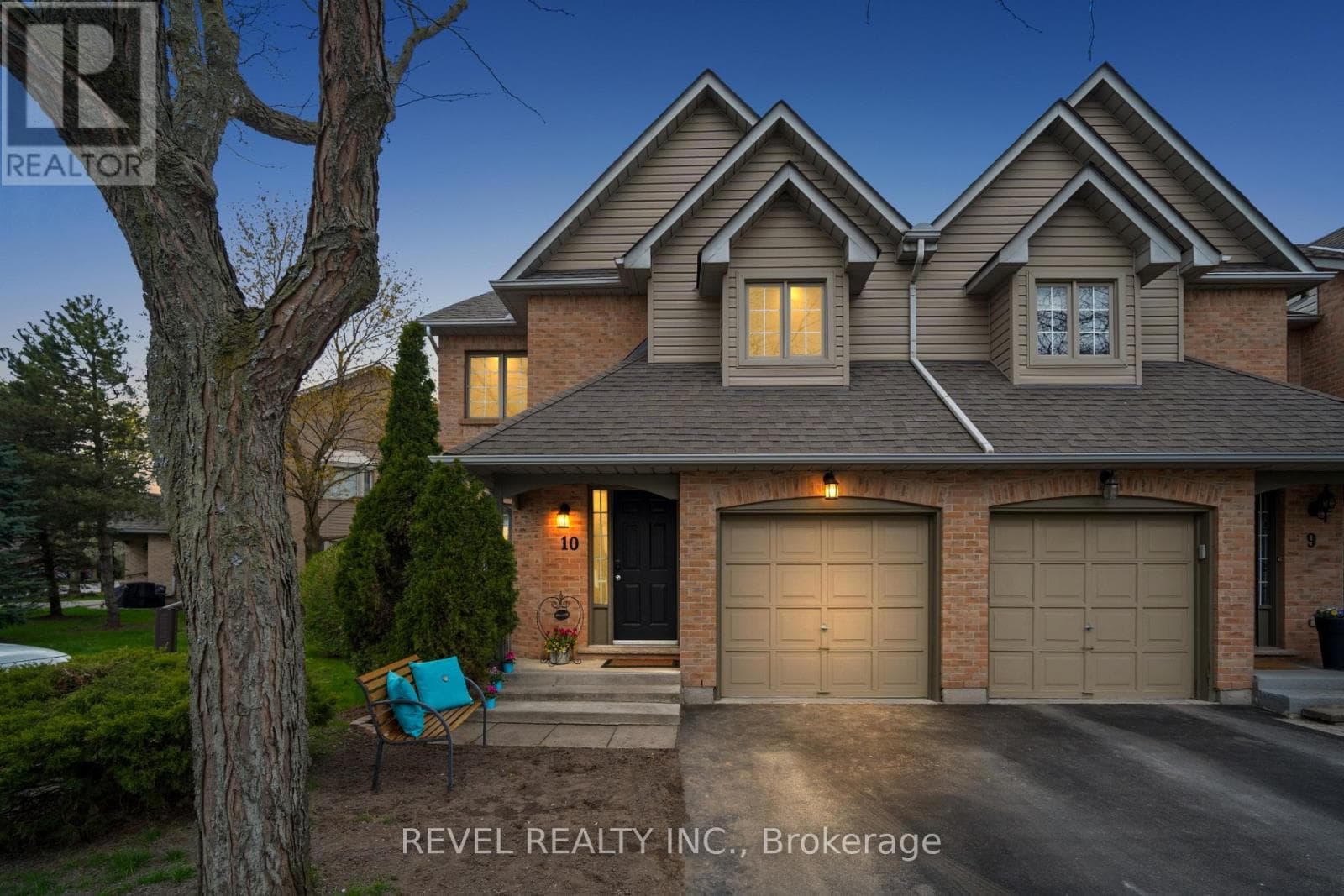 320 HAMILTON DRIVE UNIT 10 in Leeming