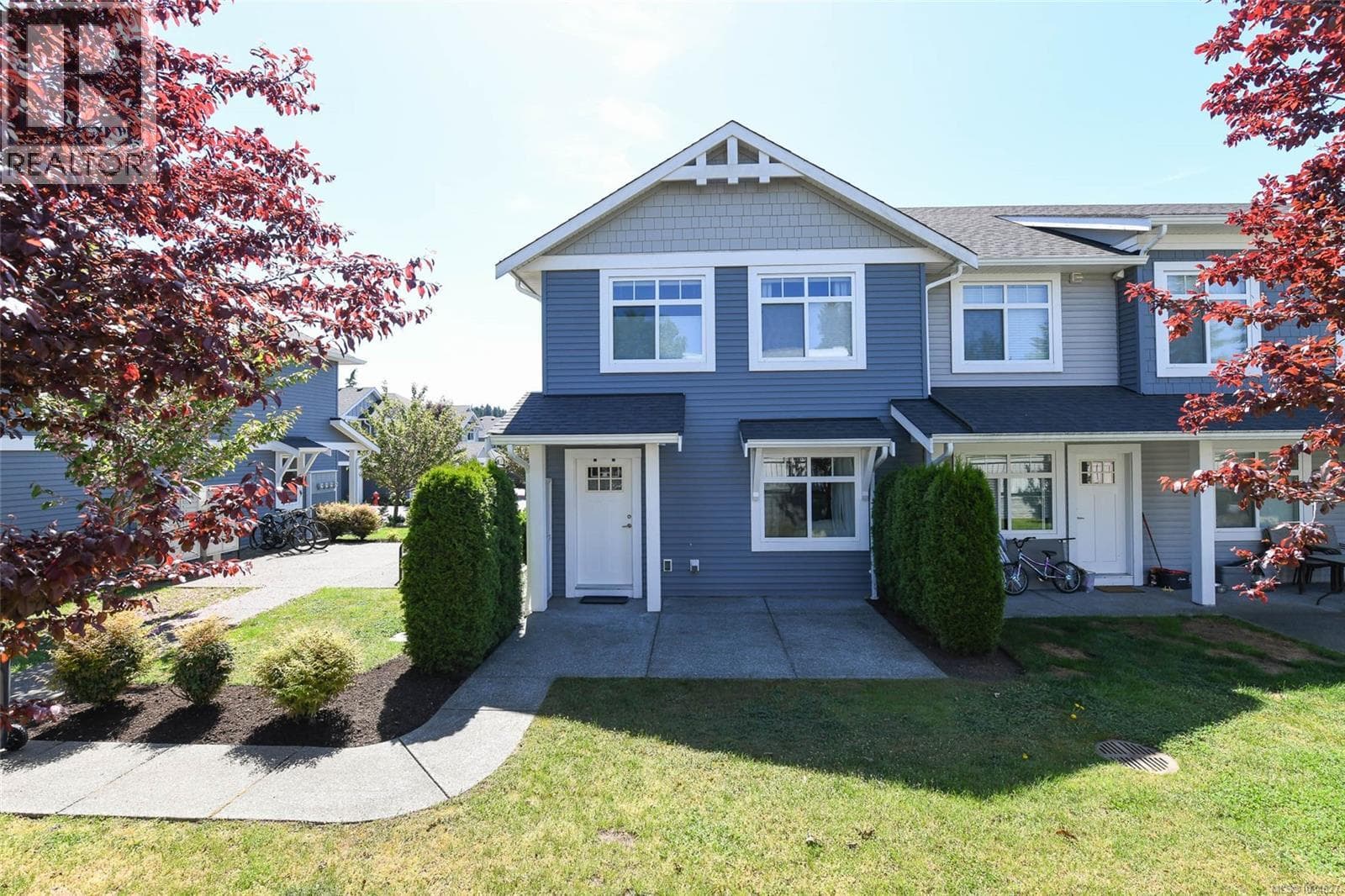 104 2485 Idiens Way in 