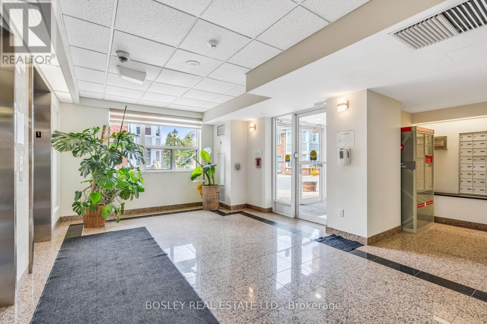 308 - 7378 YONGE STREET, Toronto — photo 3