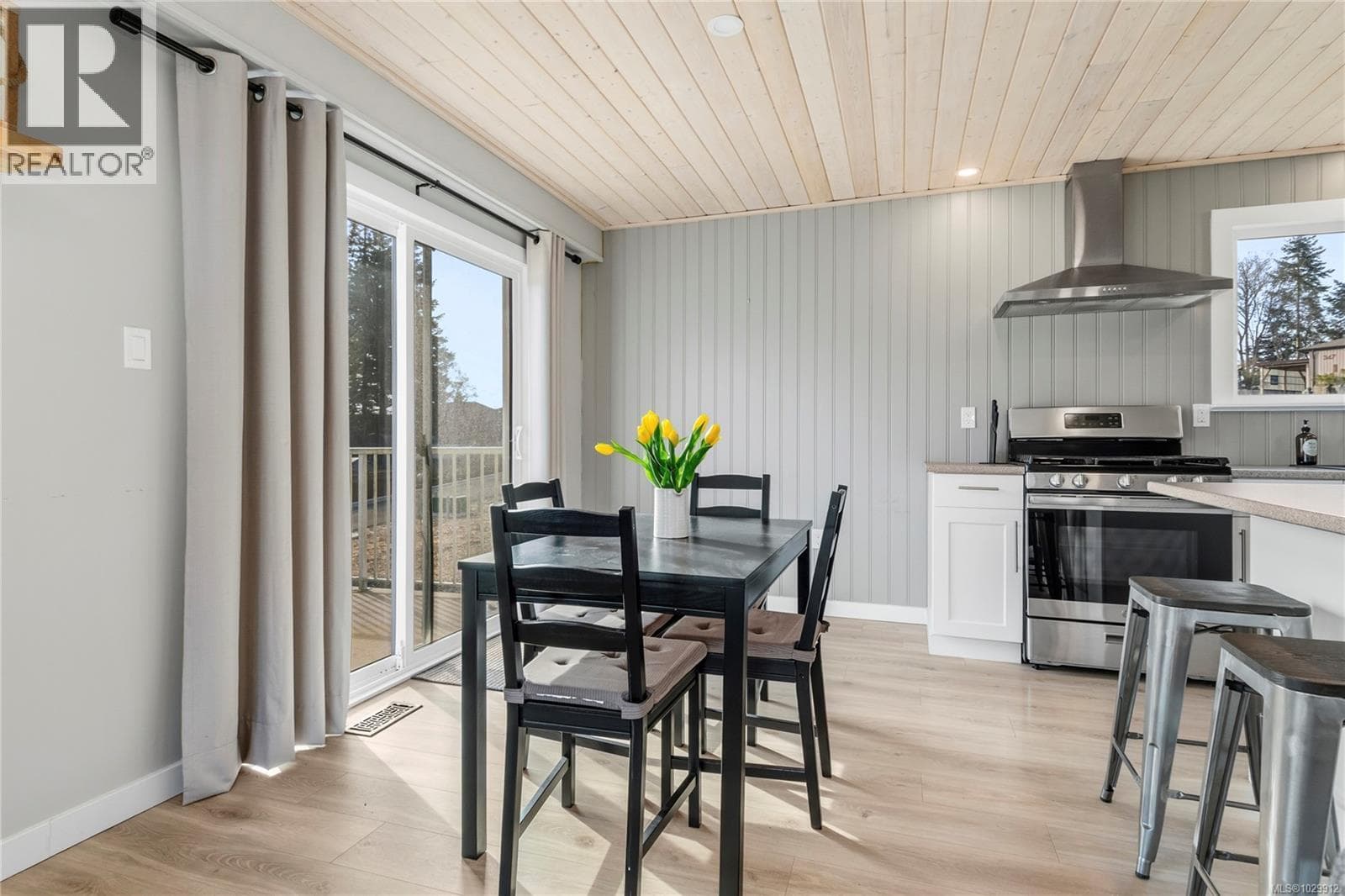 325 Twillingate Rd, Vancouver Island — photo 5