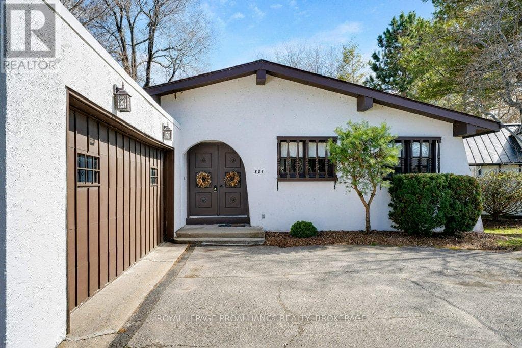 807 WARTMAN AVENUE, Kingston — photo 4
