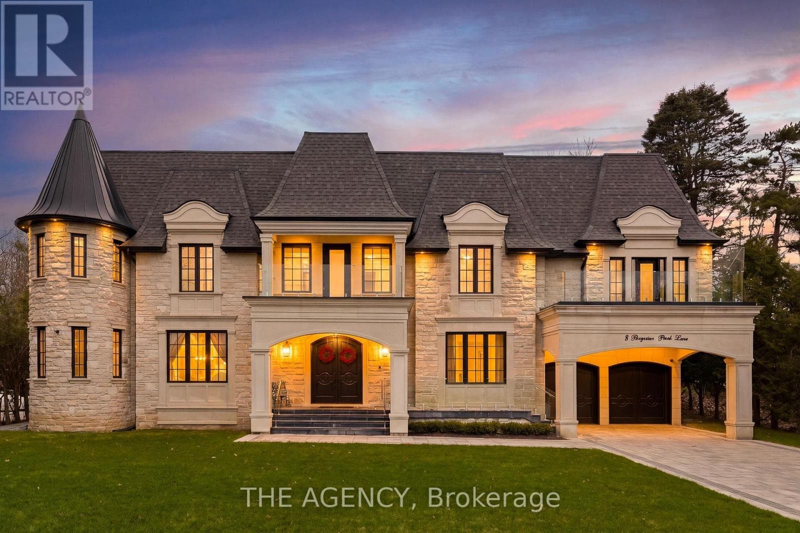 8 BAYVIEW PARK LANE in The Hill