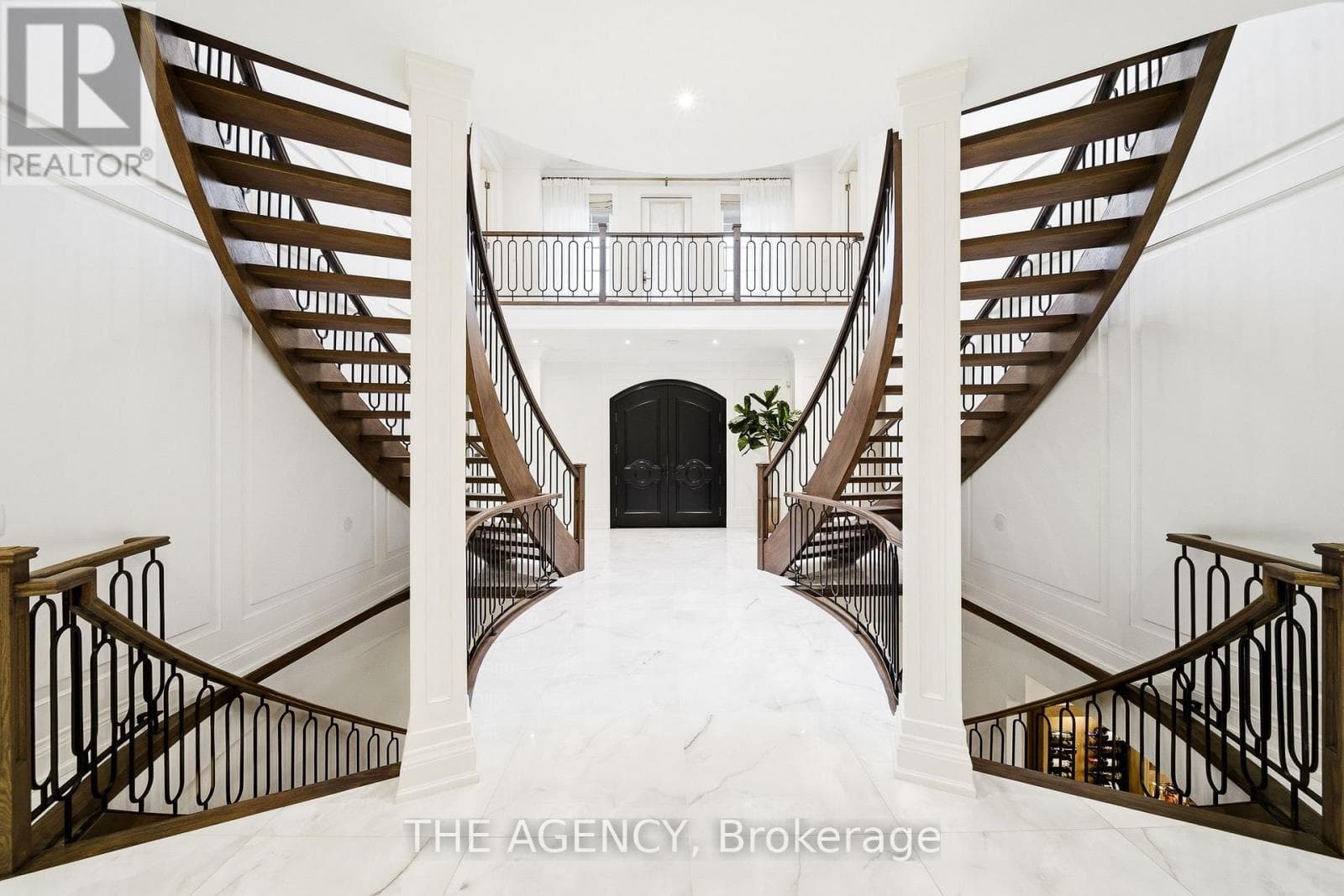 8 BAYVIEW PARK LANE, Toronto — photo 5