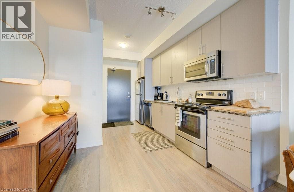 85 DUKE Street W Unit# 1007, Cornerstone — photo 3