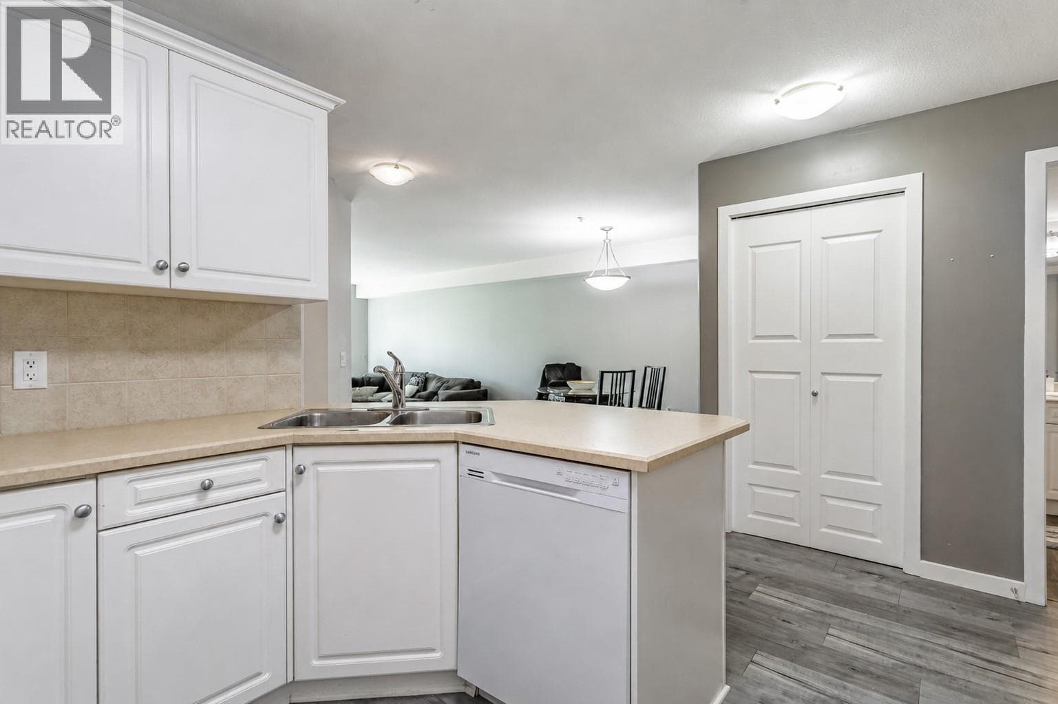 260 Franklyn Road Unit# 114, Interior REALTORS® — photo 4