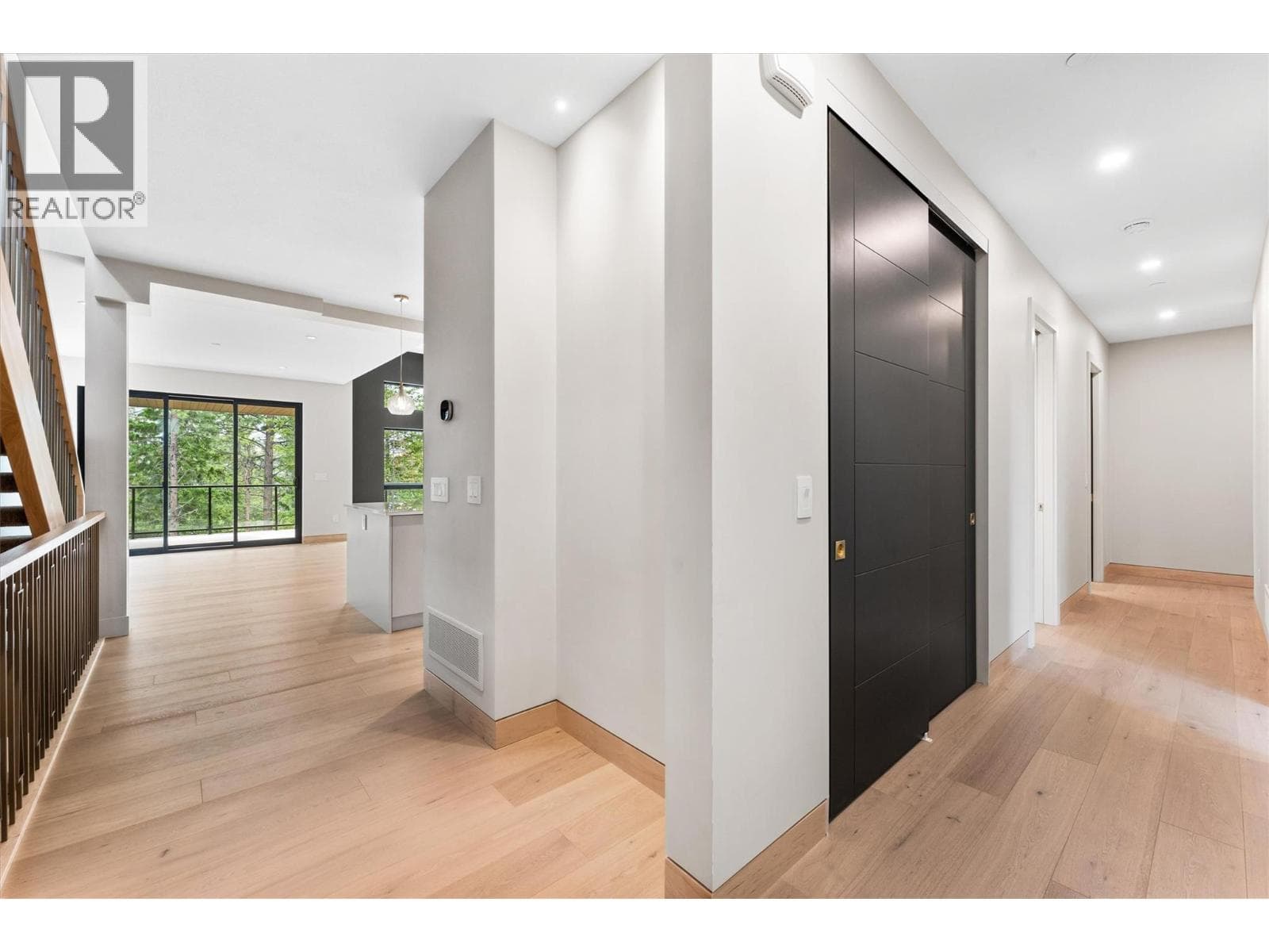 10313 LONG ROAD, Interior REALTORS® — photo 3