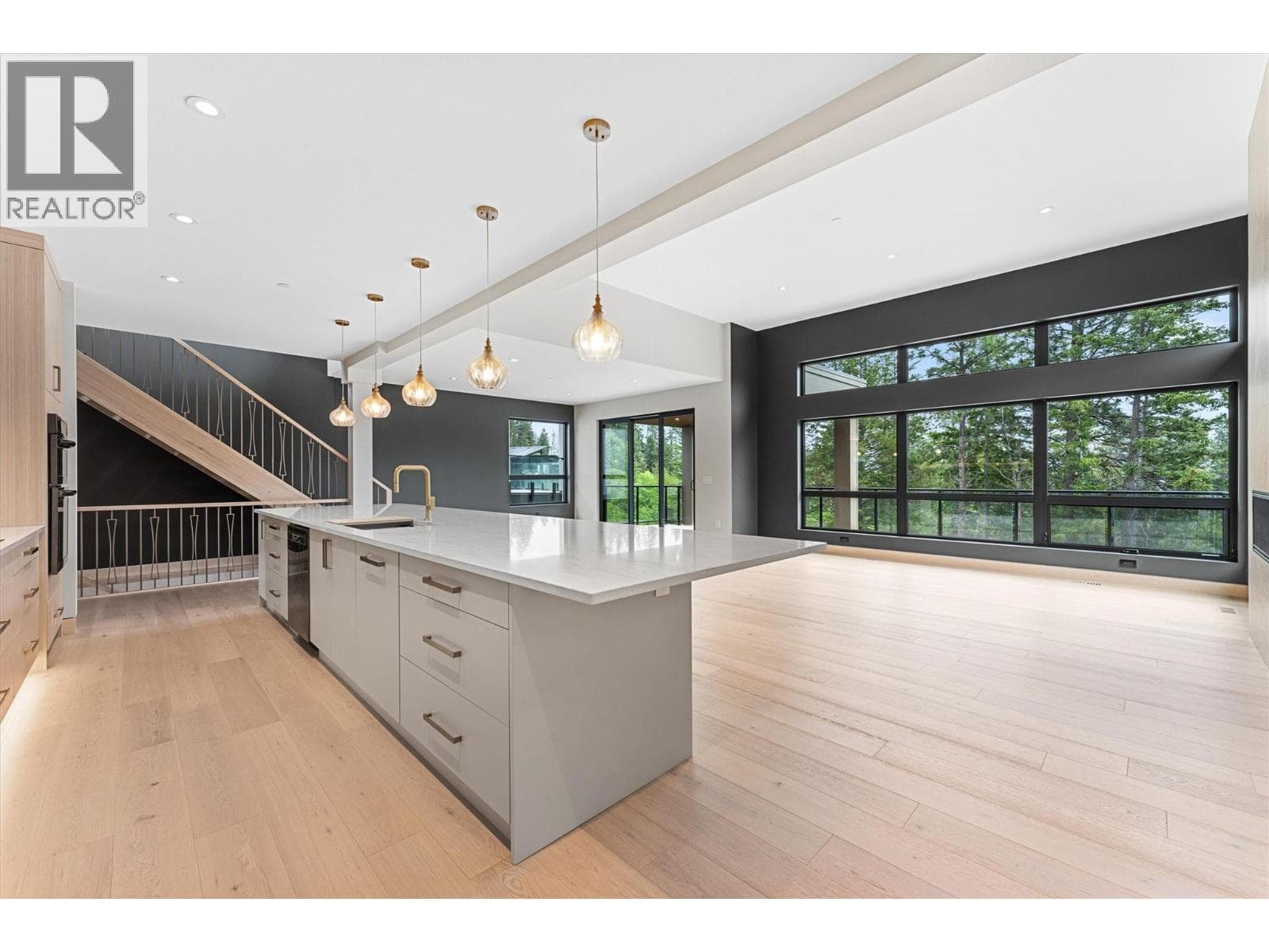 10313 LONG ROAD, Interior REALTORS® — photo 4