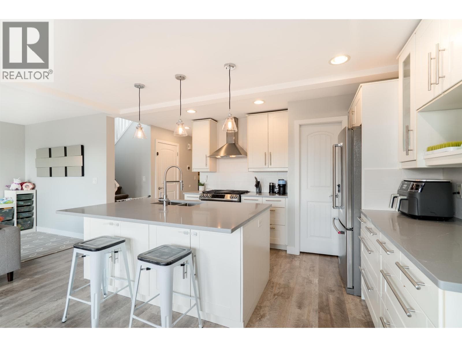 330 RICHMOND STREET, Greater Vancouver — photo 5