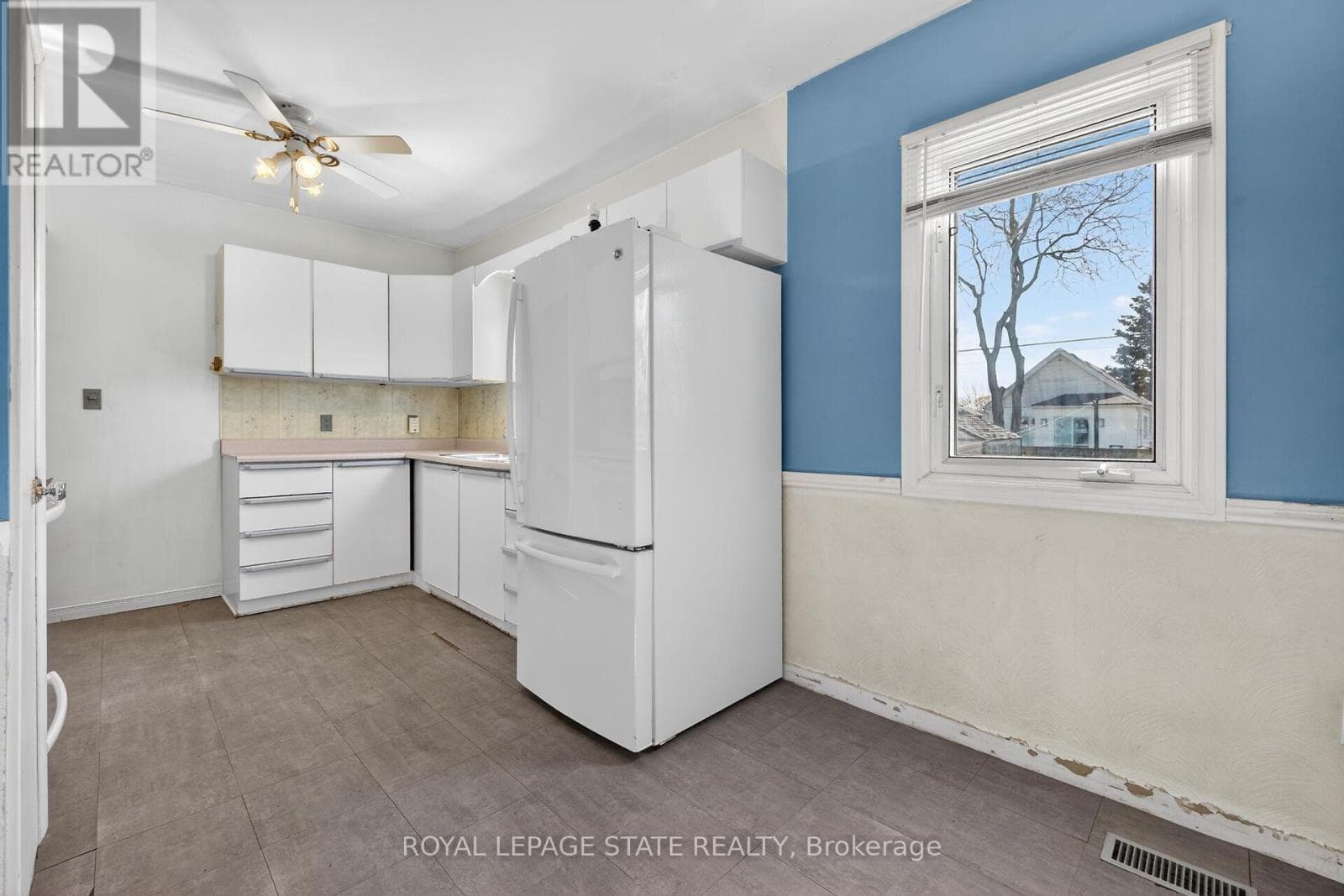 227 WEST 19TH STREET, Toronto — photo 3
