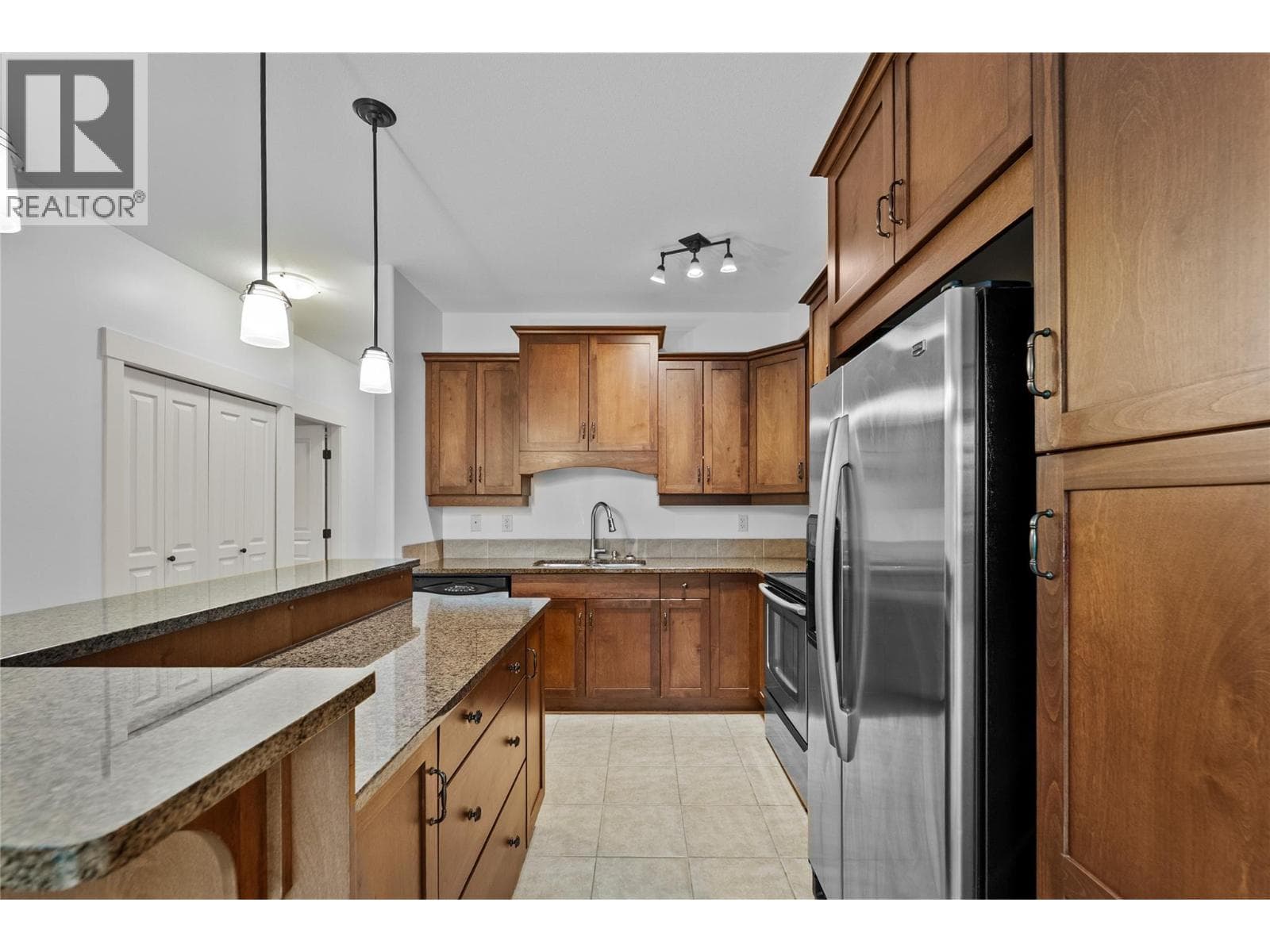 795 McGill Road Unit# 204, Interior REALTORS® — photo 3